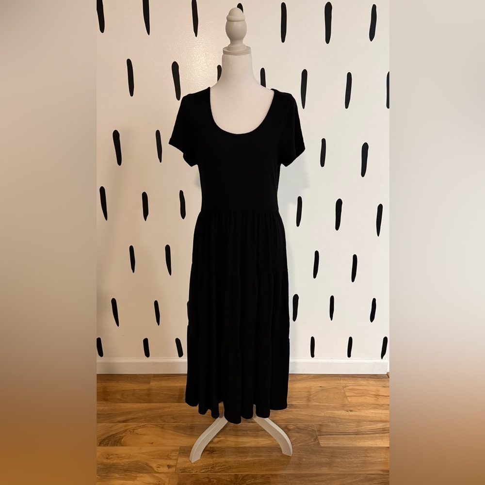 Classic Black Short-Sleeve Midi Dress